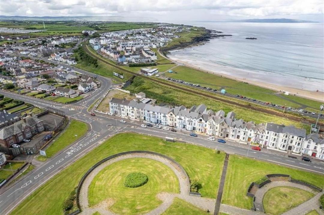 2 Dunluce Green - Portrush By The Sea Dış mekan fotoğraf