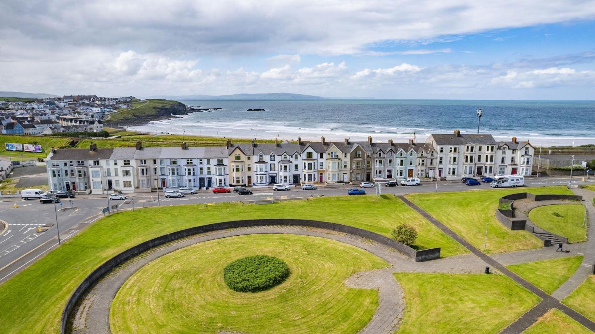 2 Dunluce Green - Portrush By The Sea Dış mekan fotoğraf