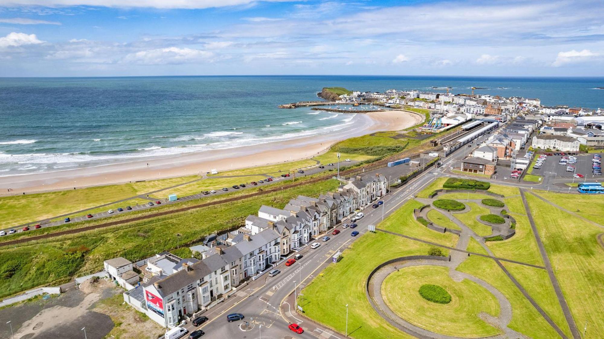 2 Dunluce Green - Portrush By The Sea Dış mekan fotoğraf
